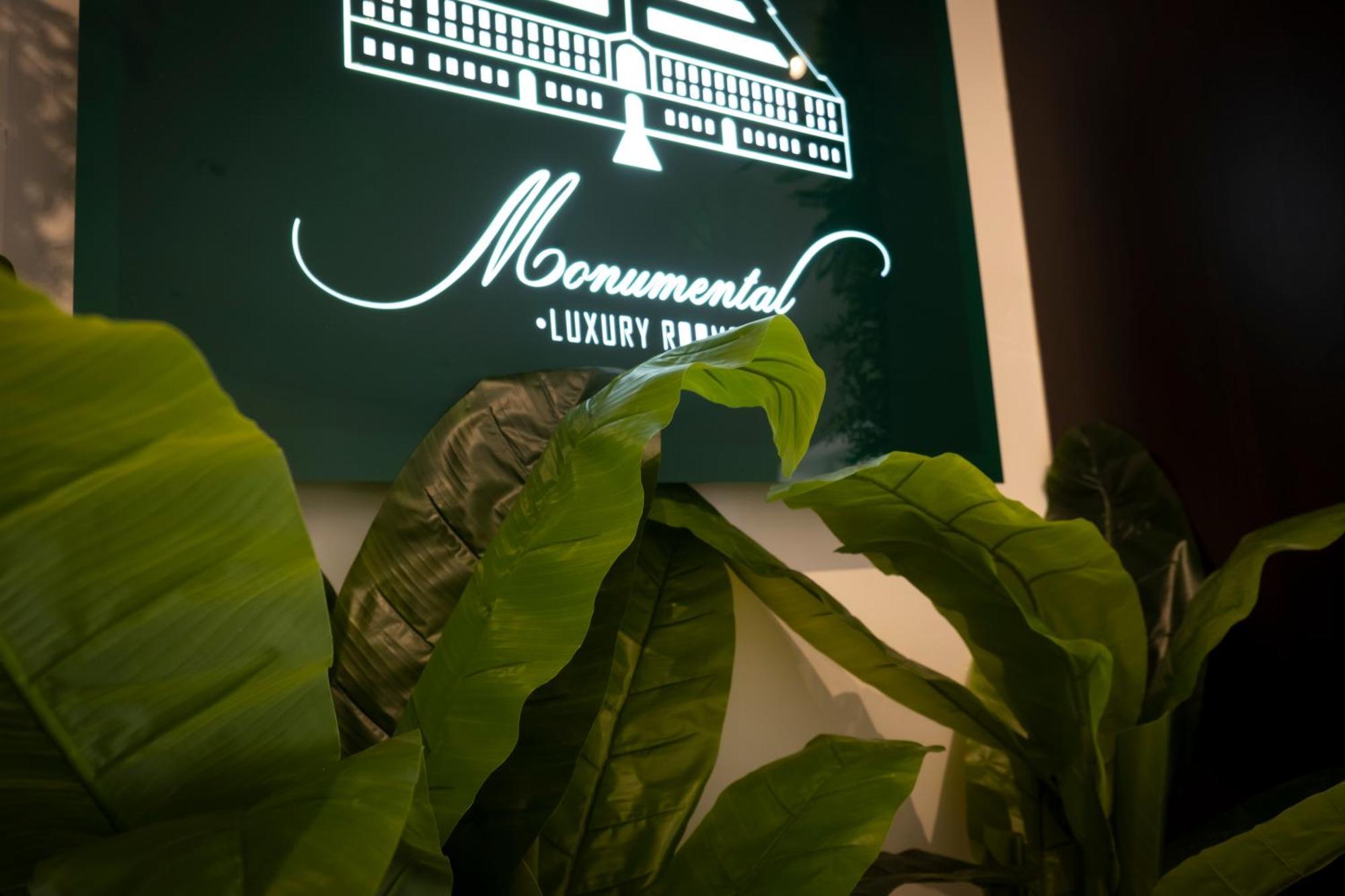 Monumental Luxury Rooms Caserta Exterior foto