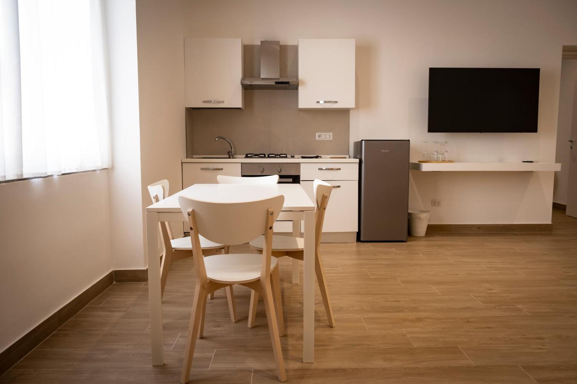 Monumental Luxury Rooms Caserta Exterior foto