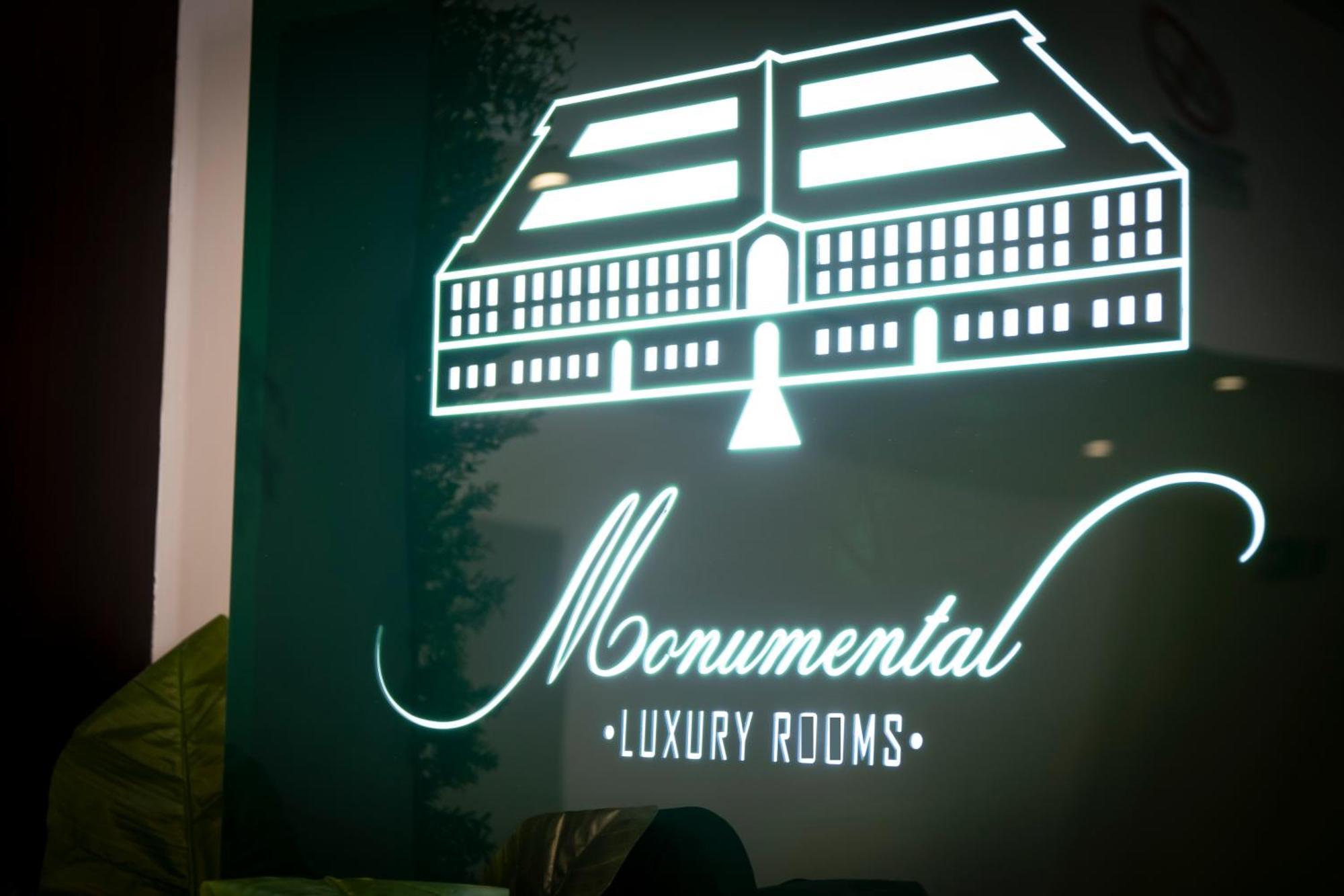 Monumental Luxury Rooms Caserta Exterior foto