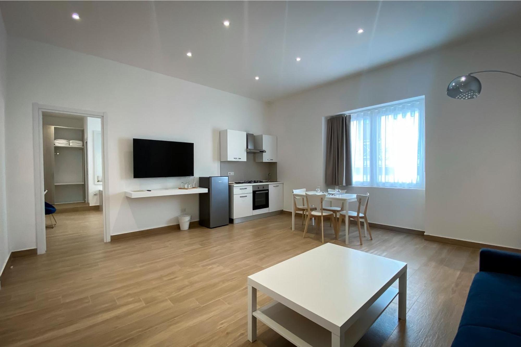Monumental Luxury Rooms Caserta Exterior foto